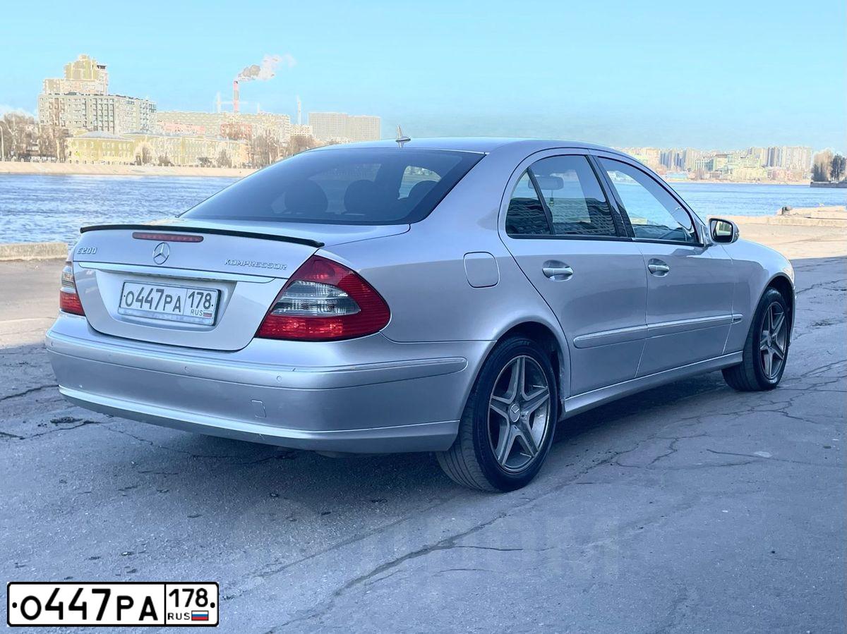 Фото автомобиля MERCEDES E-KLASSE, 2006 — госномер О447РА178. Цвет: СЕРЕБРИСТЫЙ