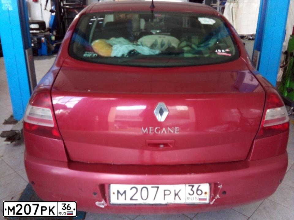 Фото автомобиля RENAULT MEGANE, 2008 — госномер М207РК36. Цвет: Красный