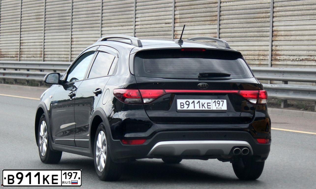 Фото автомобиля NISSAN TIIDA, 2010 — госномер В911КЕ197. Цвет: КОРИЧНЕВЫЙ СВЕТЛЫЙ