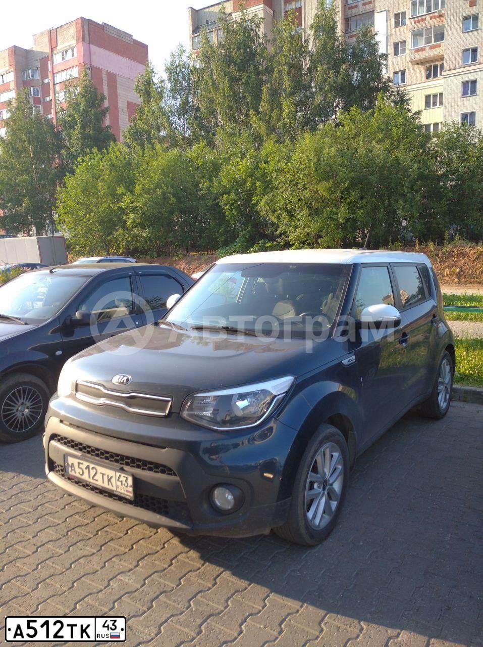 Фото автомобиля KIA SOUL, 2017 — госномер А512ТК43. Цвет: голубой