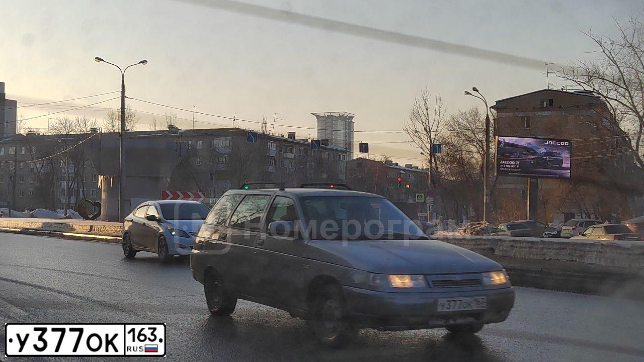 Фото автомобиля LADA 2111, 2007 — госномер Р900ХЕ56. Цвет: средний серо-зеленый металлик