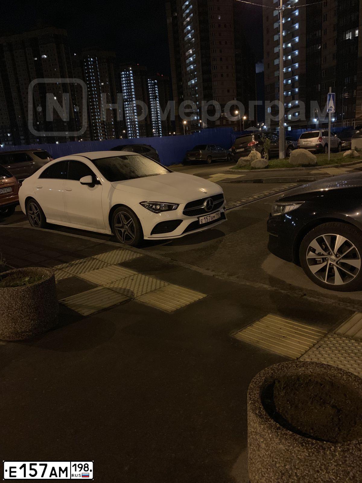 Фото автомобиля MERCEDES-BENZ CLA200, 2019 — госномер Р252ВС126. Цвет: Белый
