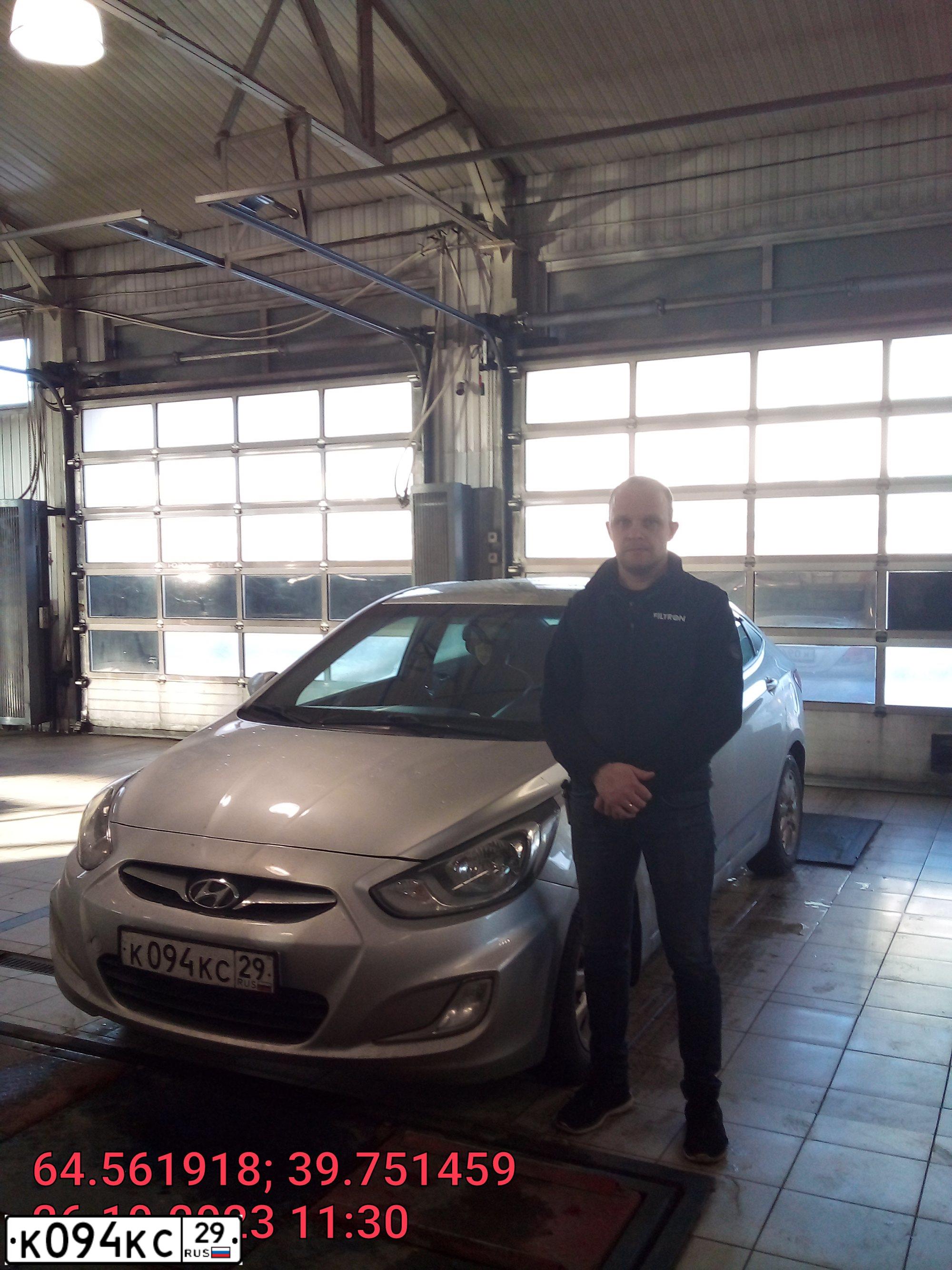 Фото автомобиля HYUNDAI SOLARIS, 2012 — госномер К094КС29. Цвет: СЕРЕБРИСТЫЙ