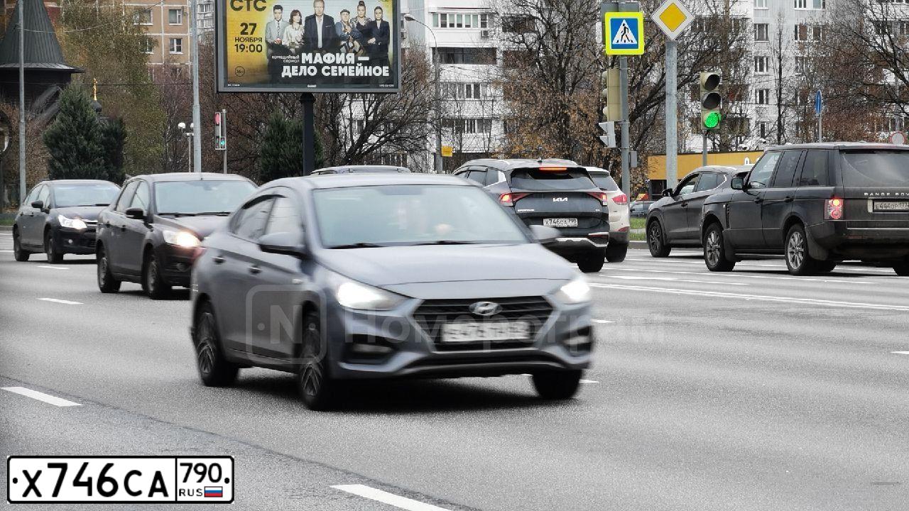 Фото автомобиля HYUNDAI MIGHTY, 2012 — госномер Х746СА790. Цвет: Белый