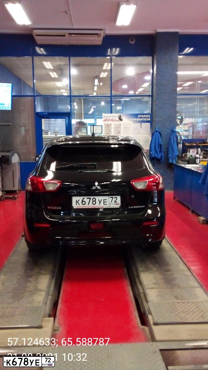 Фото автомобиля MITSUBISHI LANCER, 2008 — госномер К678УЕ72. Цвет: ЧЕРНЫЙ