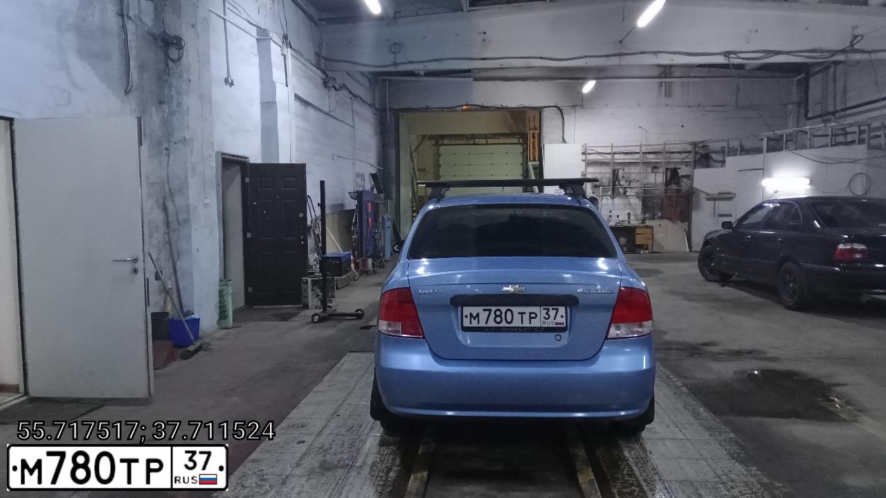 Фото автомобиля CHEVROLET AVEO, 2004 — госномер М780ТР37. Цвет: голубой
