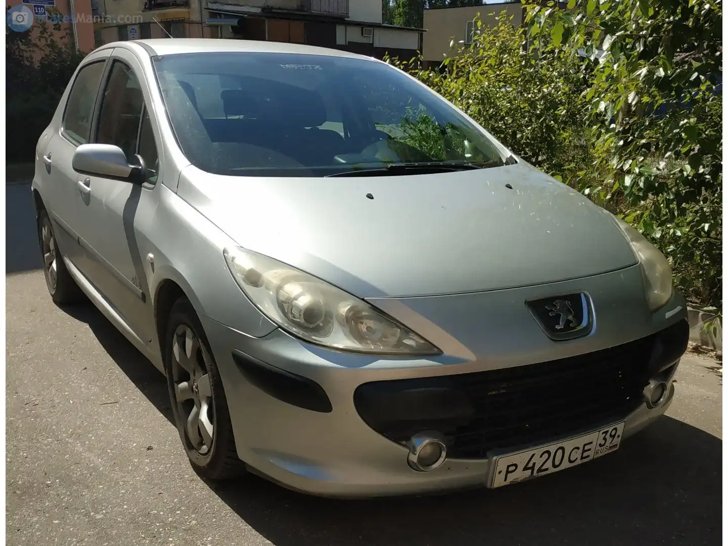 Фото автомобиля PEUGEOT 307, 2007 — госномер Р420СЕ39. Цвет: СЕРЕБРИСТЫЙ