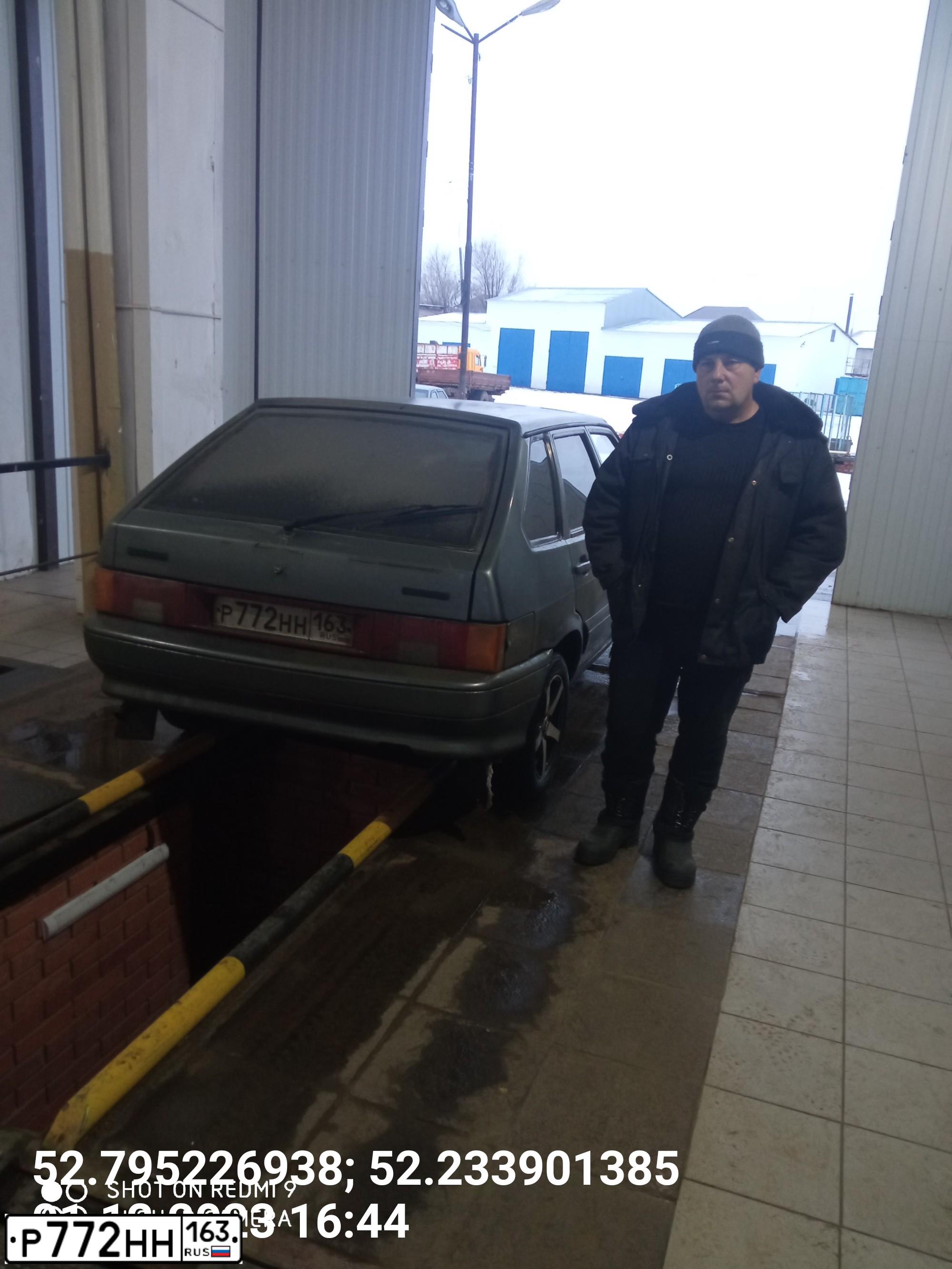 Фото автомобиля LADA 2114, 2007 — госномер Е439ВТ156