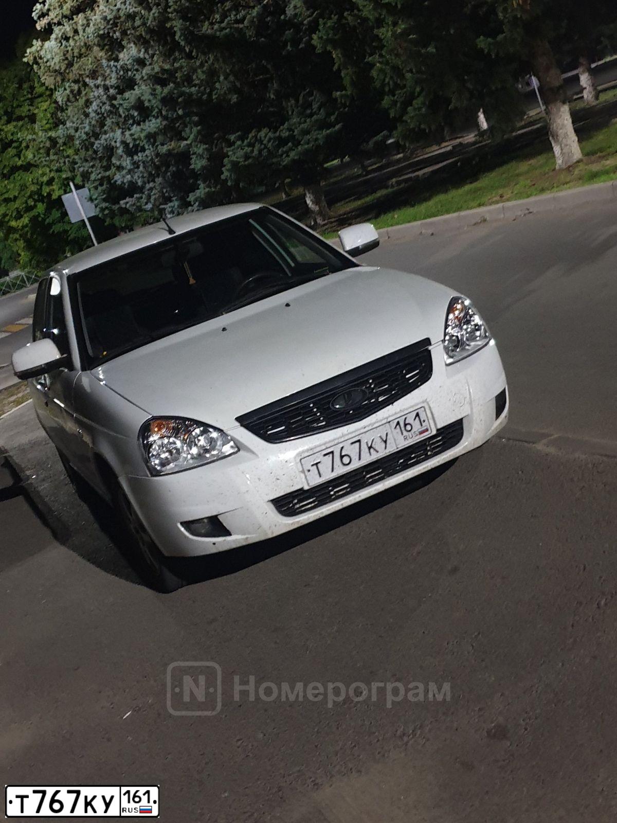 Фото автомобиля LADA 2170 PRIORA, 2010 — госномер Т767КУ161. Цвет: Белый