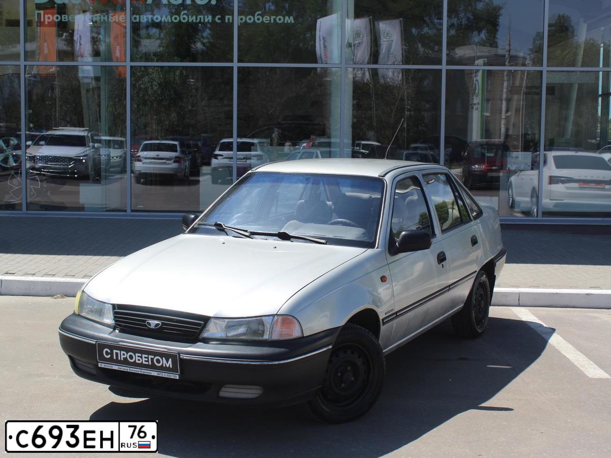 Фото автомобиля DAEWOO NEXIA, 2007 — госномер С835ЕХ136. Цвет: БЕЛЫЙ(СЕРЕБРИСТЫЙ