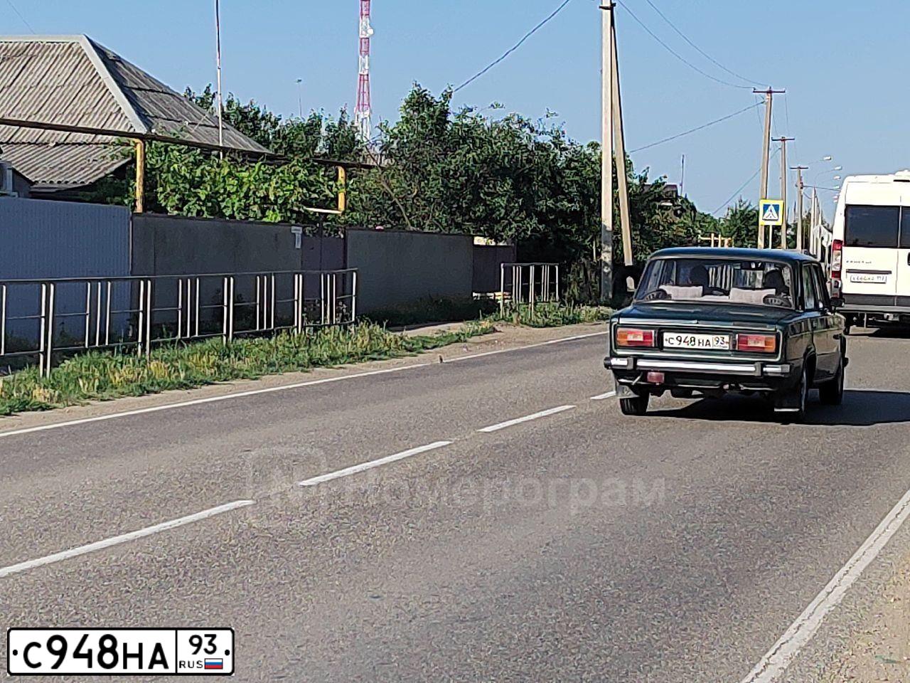 Фото автомобиля LADA 2106, 1997 — госномер У263УВ193. Цвет: Темно-зеленый