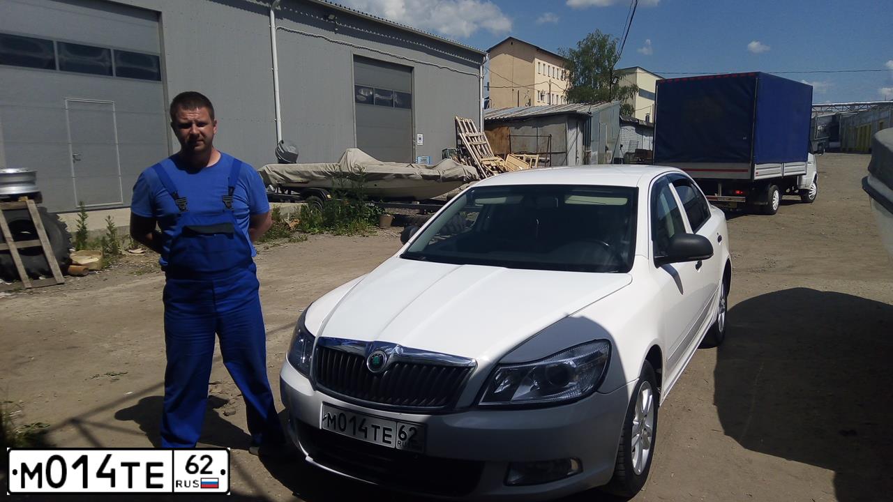 Фото автомобиля SKODA OCTAVIA, 2011 — госномер К545ЕО156. Цвет: Белый