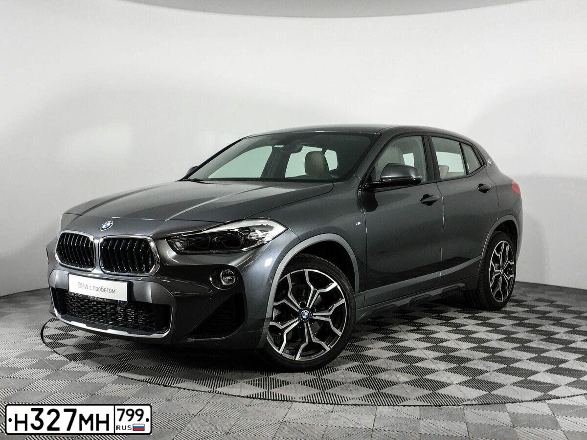 Фото автомобиля BMW X2, 2018 — госномер Н327МН799. Цвет: СЕРЫЙ