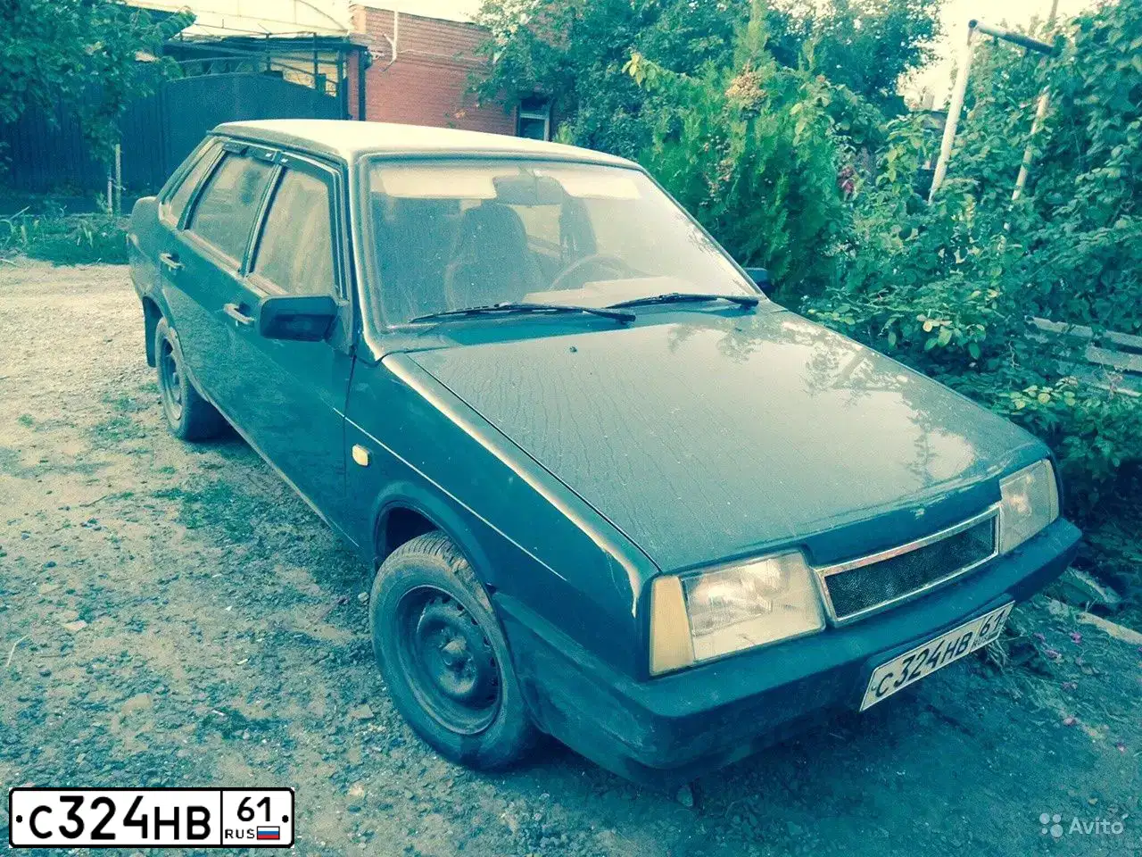 Фото автомобиля LADA 2109 SAMARA, 1994 — госномер С324НВ61. Цвет: ЗЕЛЕНО-СИНИЙ