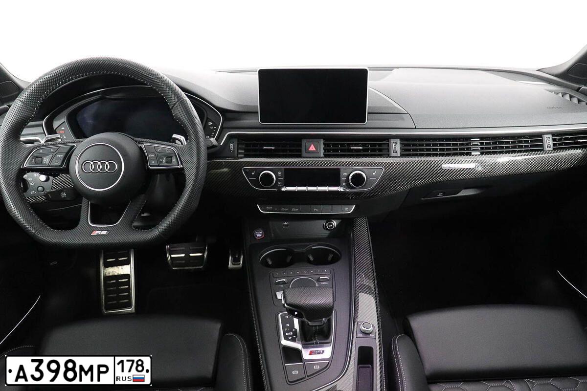 Фото автомобиля AUDI A6, 2018 — госномер О106МХ198. Цвет: ЧЕРНО-СЕРЫЙ