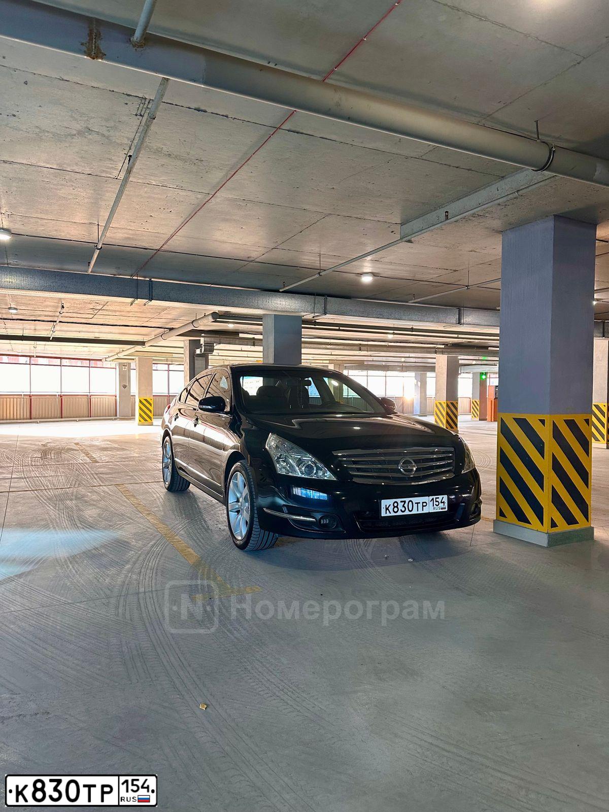 Фото автомобиля NISSAN TEANA, 2009 — госномер К830ТР154. Цвет: ЧЕРНЫЙ