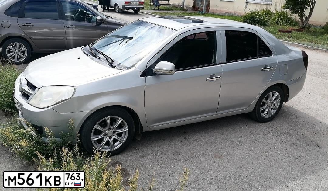 Фото автомобиля GEELY MK, 2008 — госномер М561КВ763. Цвет: Серебристый