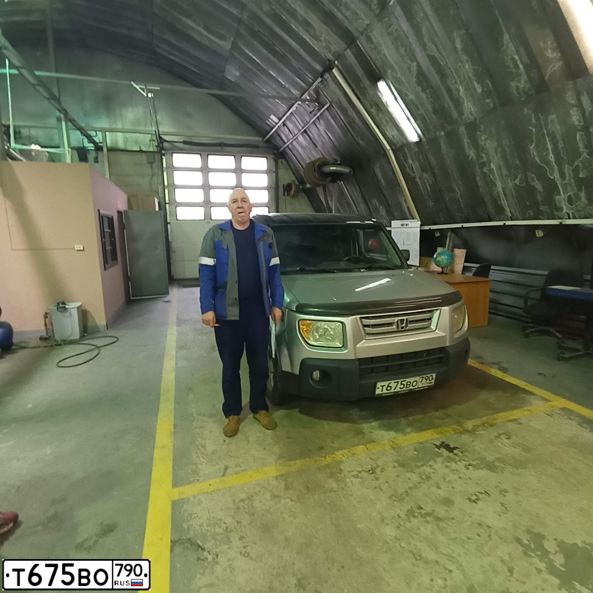 Фото автомобиля HONDA ELEMENT, 2003 — госномер Т675ВО790. Цвет: СЕРЕБРИСТЫЙ