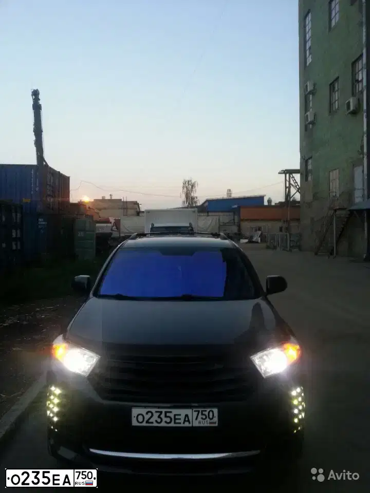 Фото автомобиля TOYOTA HIGHLANDER, 2011 — госномер Т315МО136