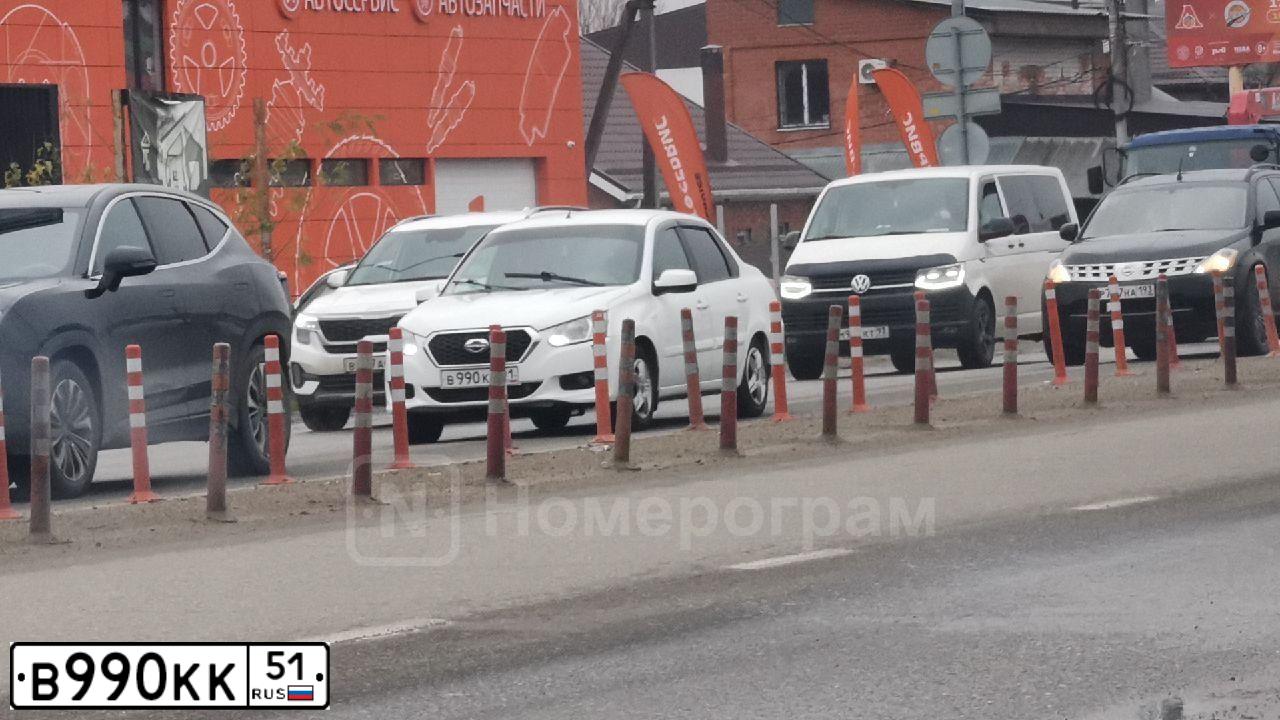 Фото автомобиля MITSUBISHI LANCER, 2008 — госномер А006НК147. Цвет: СВЕТЛО-СЕРО-ЗЕЛЕНЫЙ