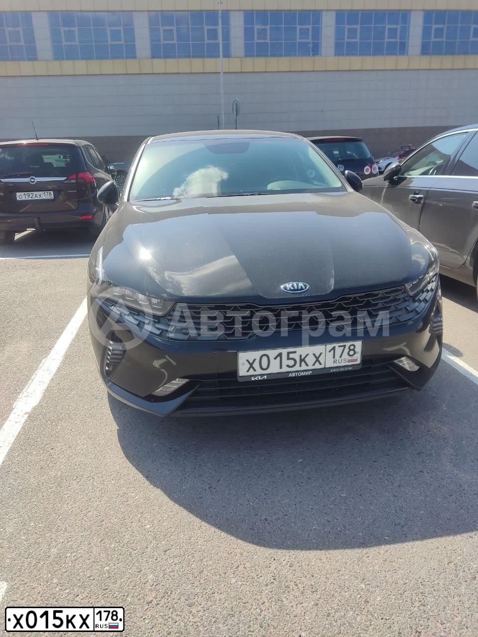Фото автомобиля RENAULT FLUENCE, 2013 — госномер Х015КХ178. Цвет: Коричневый