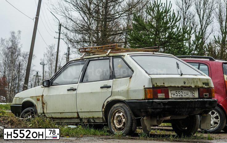 Фото автомобиля LADA 2109 SAMARA, 1993 — госномер Н552ОН78. Цвет: БЕЛЫЙ