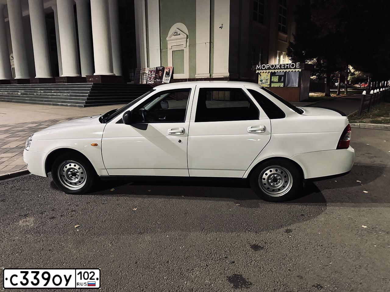 Фото автомобиля LADA 2170 PRIORA, 2015 — госномер С339ОУ102. Цвет: БЕЛЫЙ