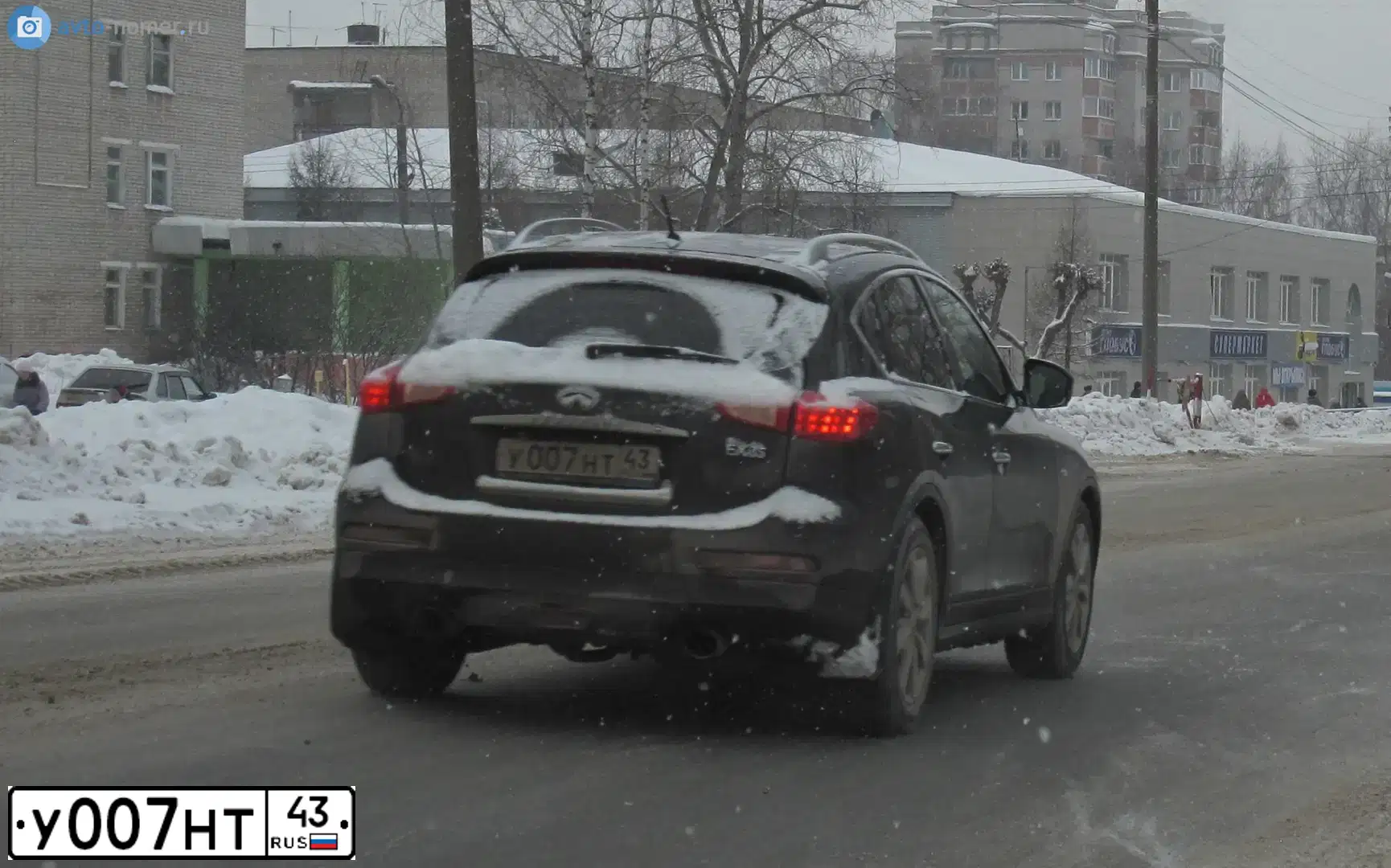 Фото автомобиля MERCEDES E-KLASSE, 1995 — госномер У007НТ43. Цвет: ЗЕЛЕНЫЙ