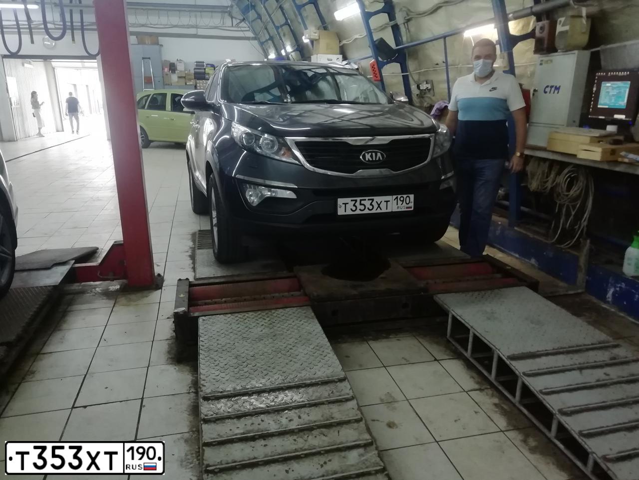 Фото автомобиля KIA SPORTAGE, 2012 — госномер К962КТ977