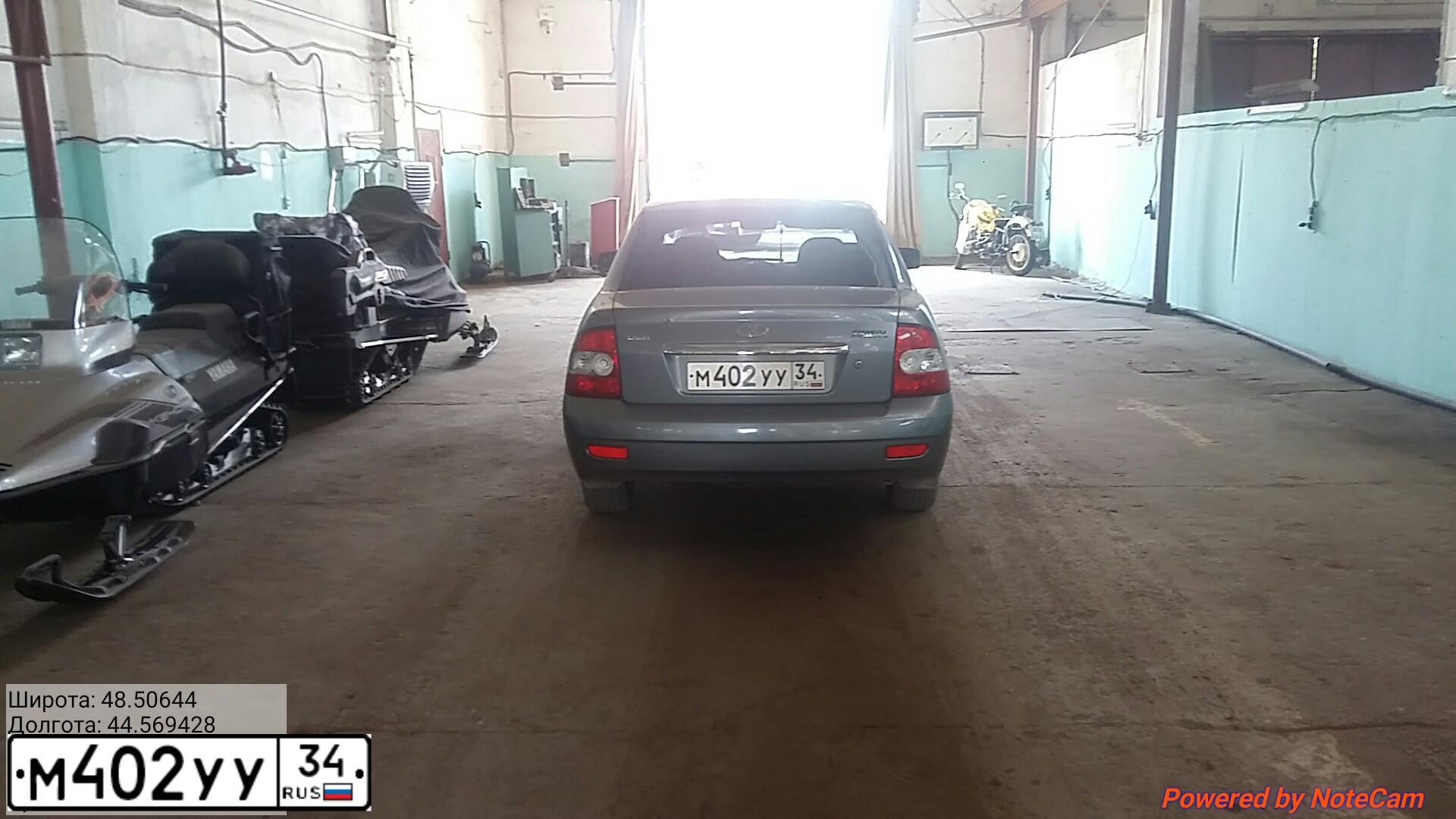Фото автомобиля LADA 217030 LADA PRIORA, 2008 — госномер М402УУ34. Цвет: СРЕДНИЙ СЕРО-ЗЕЛЕН МЕТ