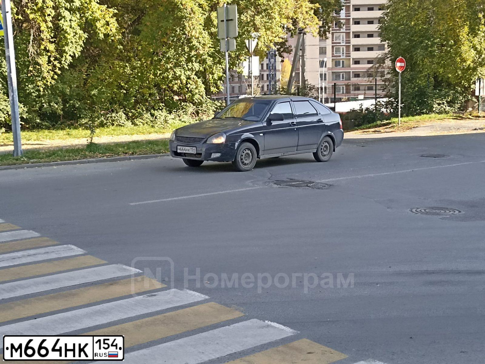 Фото автомобиля LADA PRIORA, 2013 — госномер Х354ВК154. Цвет: Сине-Черный