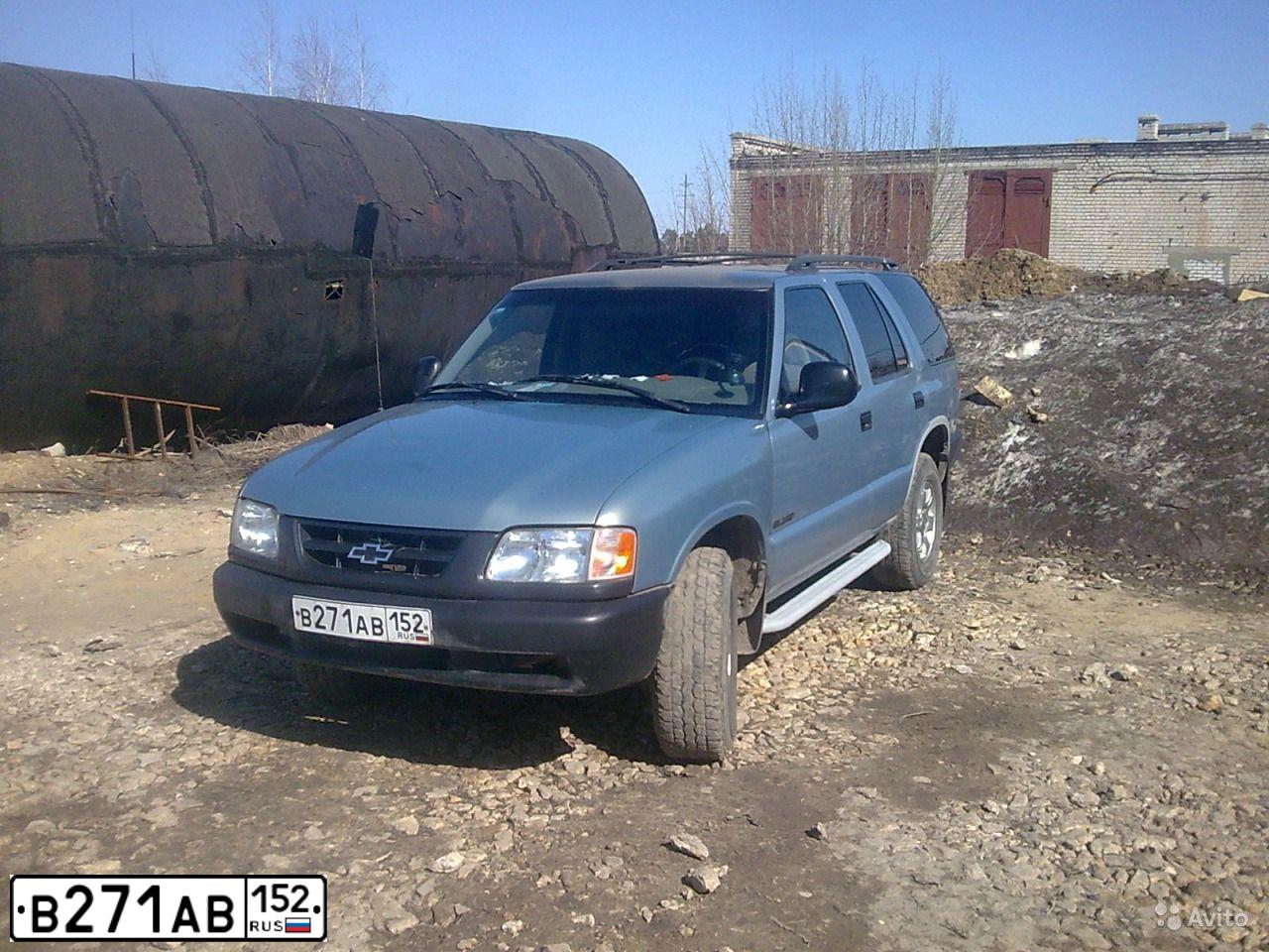 Фото автомобиля CHEVROLET BLAZER, 1997 — госномер С799ВХ68. Цвет: СЕРЫЙ