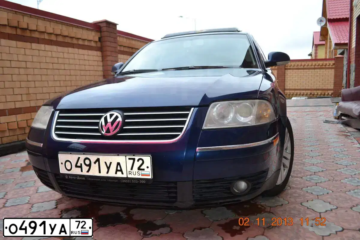 Фото автомобиля VOLKSWAGEN PASSAT, 2004 — госномер О491УА72. Цвет: СИНИЙ