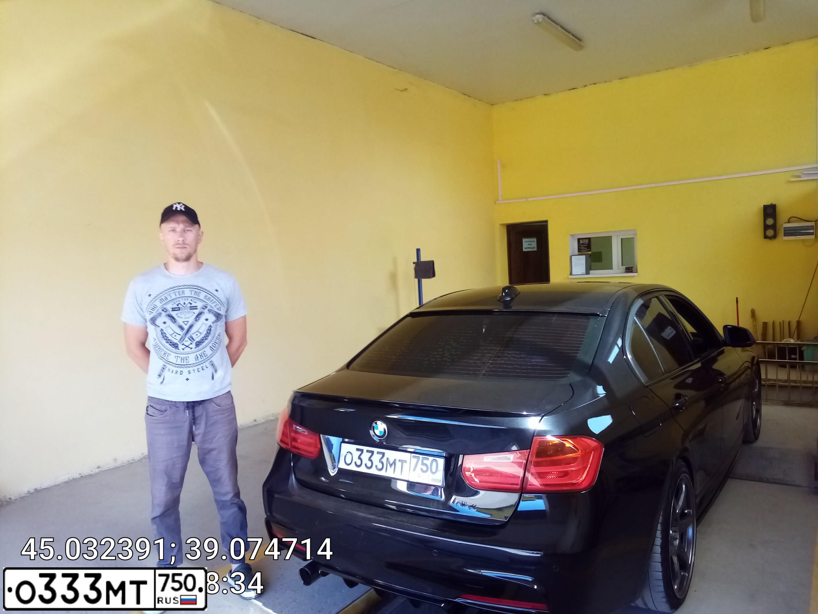 Фото автомобиля BMW SERIE 3, 2012 — госномер О333МТ750. Цвет: ЧЕРНЫЙ