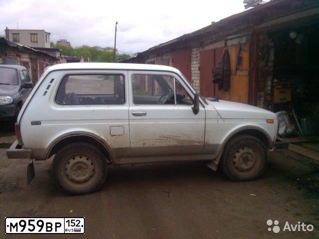 Фото автомобиля LADA 2121 NIVA, 1996 — госномер В888ХВ52. Цвет: БЕЛЫЙ