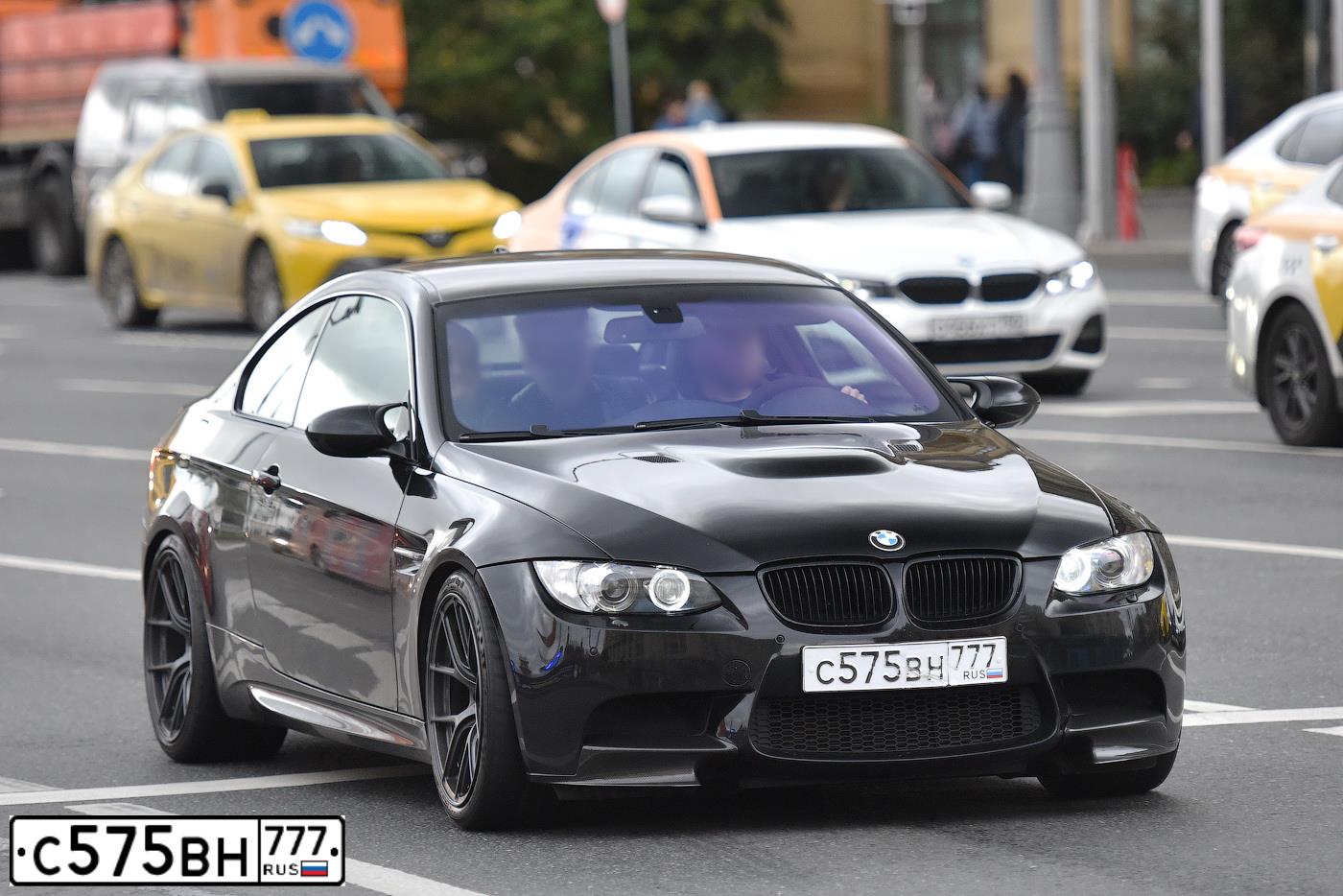Фото автомобиля BMW SERIE 3, 2013 — госномер С575ВН777. Цвет: Белый
