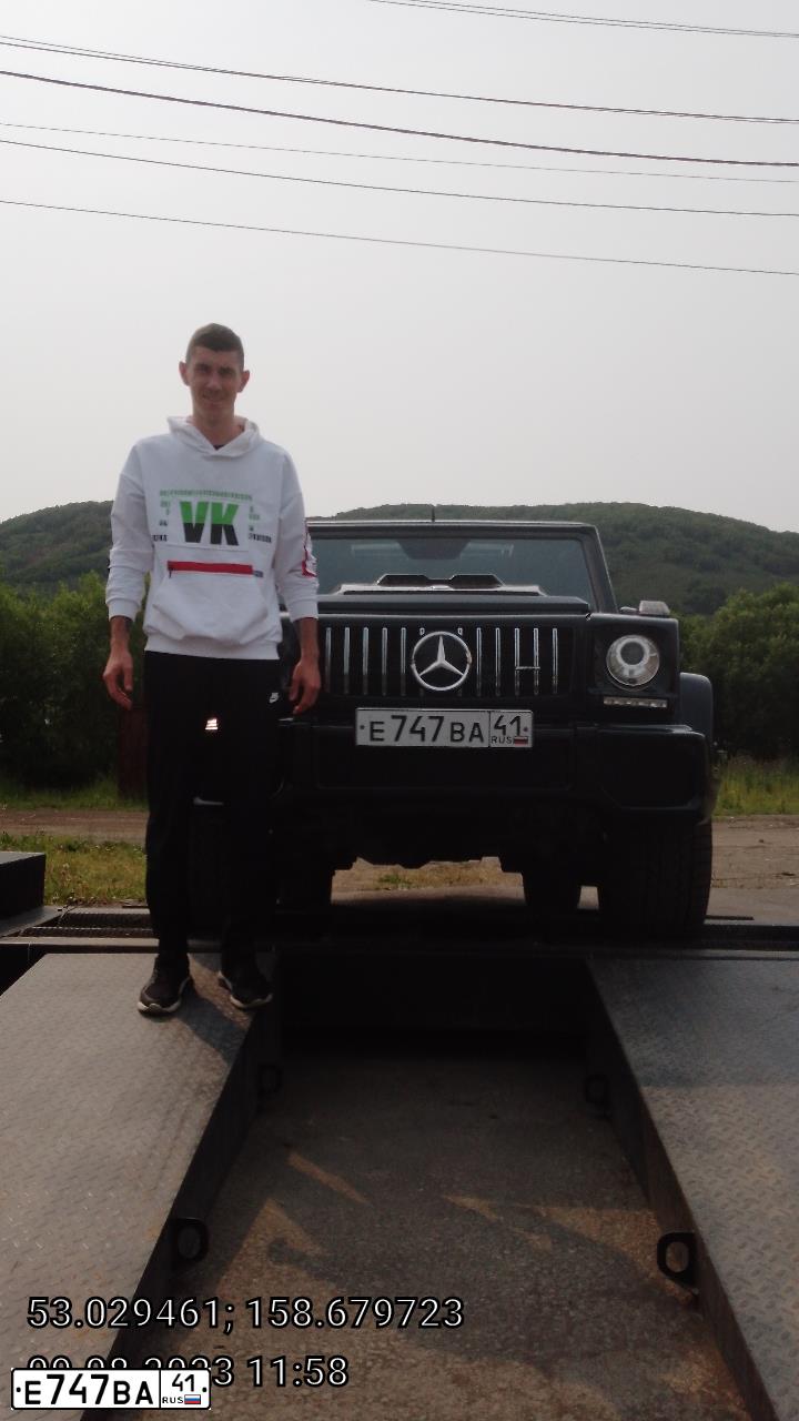 Фото автомобиля MERCEDES G-KLASSE, 2003 — госномер Е747ВА41. Цвет: ЧЕРНЫЙ