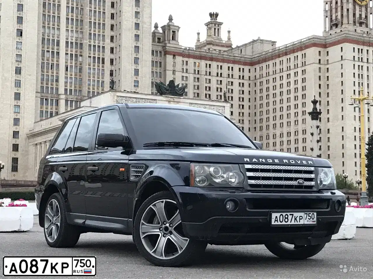 Фото автомобиля LANDROVER RANGE ROVER SPORT, 2007 — госномер А087КР750. Цвет: СИНИЙ ТЕМНЫЙ