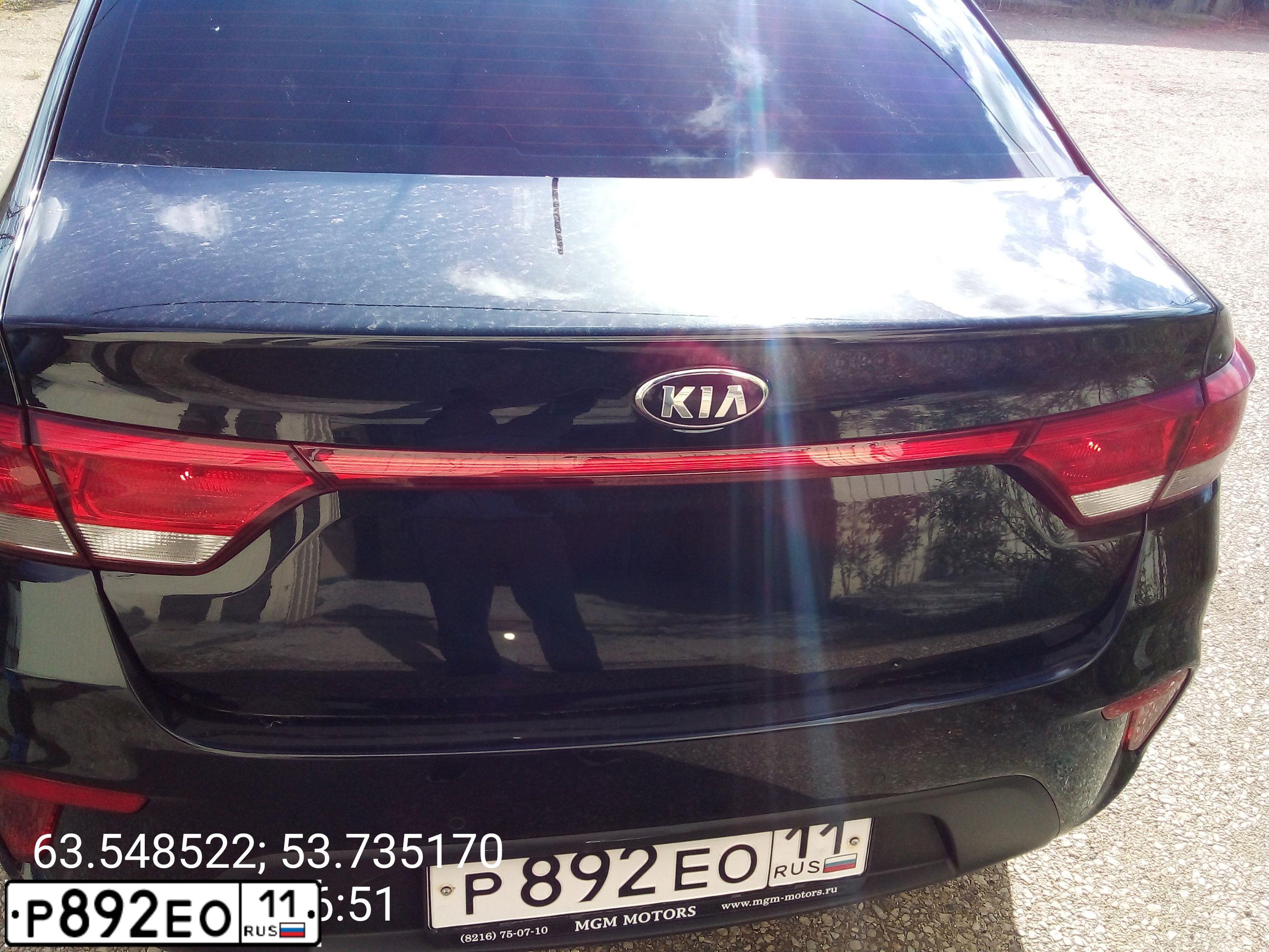 Фото автомобиля KIA RIO, 2017 — госномер Р892ЕО11. Цвет: ЧЕРНЫЙ