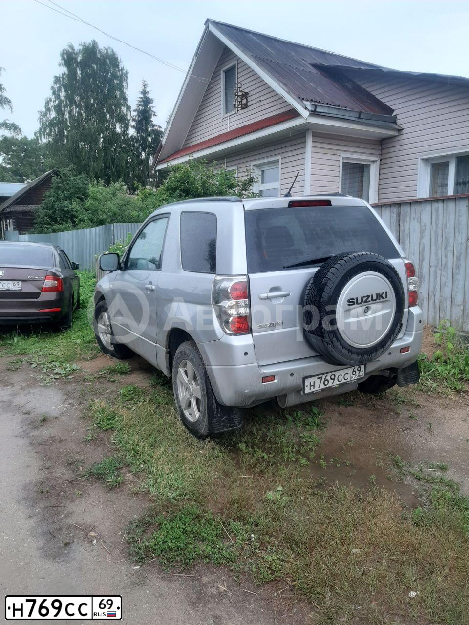 Фото автомобиля SUZUKI /GRAND/ VITARA, 2007 — госномер Е676УС152. Цвет: Серебристый