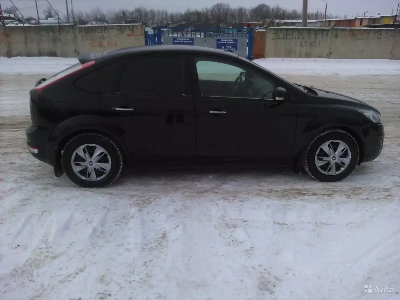 Фото автомобиля FORD FOCUS, 2010 — госномер Т767НТ71. Цвет: ЧЕРНЫЙ