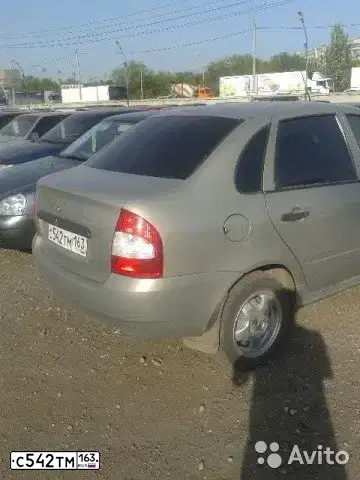 Фото автомобиля LADA 1118 KALINA, 2005 — госномер У617УР161. Цвет: СЕРО-БЕЖЕВЫЙ