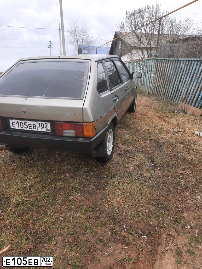 Фото автомобиля LADA 2109 SAMARA, 2001 — госномер В614ОУ196. Цвет: СЕРО-ЗЕЛЕНЫЙ