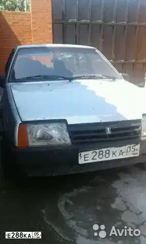 Фото автомобиля LADA 2109 SAMARA, 1998 — госномер Е288КА05. Цвет: СЕРЕБРИСТЫ