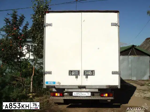 Фото автомобиля FORD TRANSIT, 2007 — госномер М792АЕ250. Цвет: БЕЛЫЙ