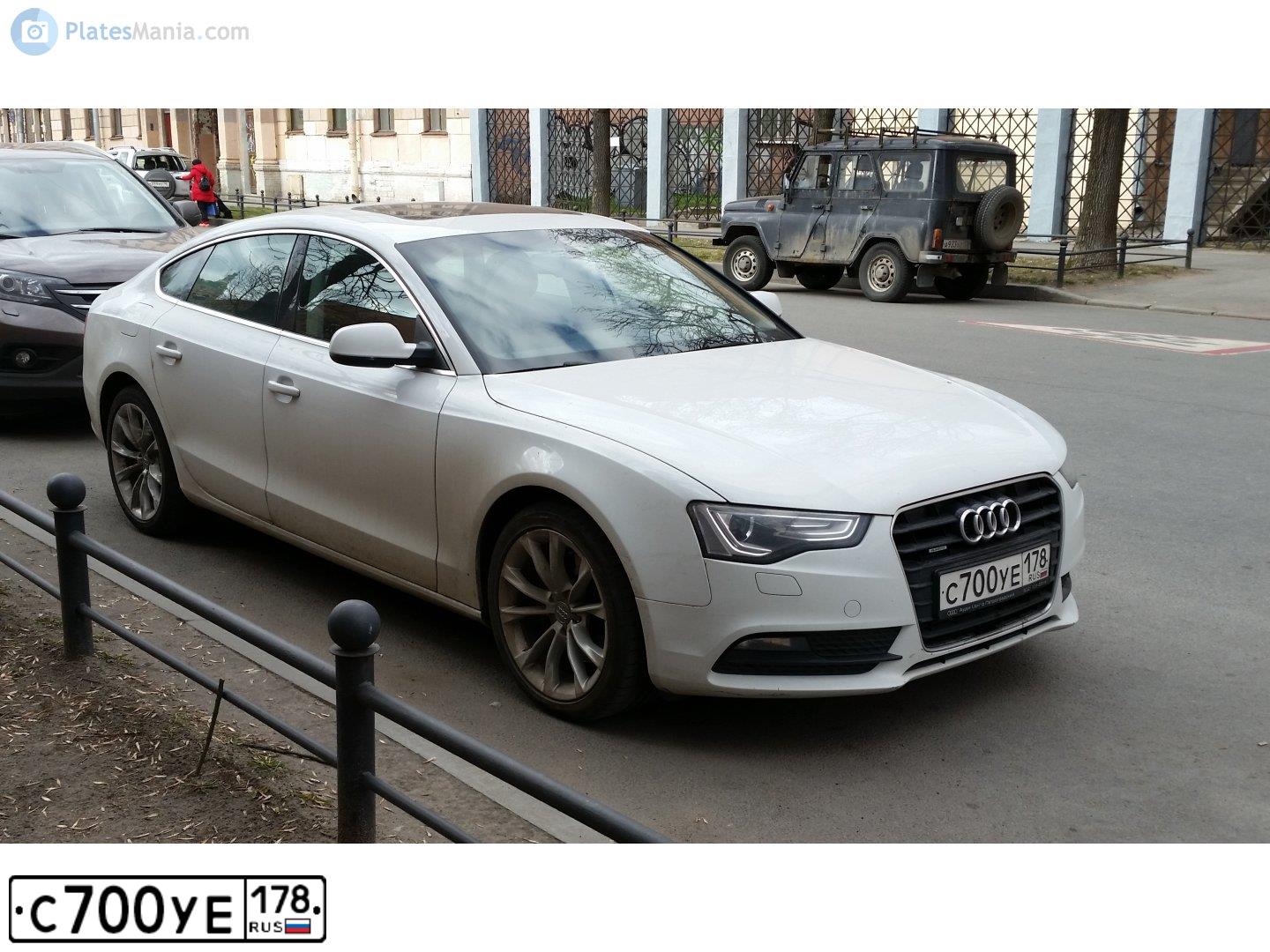 Фото автомобиля AUDI A5, 2014 — госномер С700УЕ178. Цвет: Белый