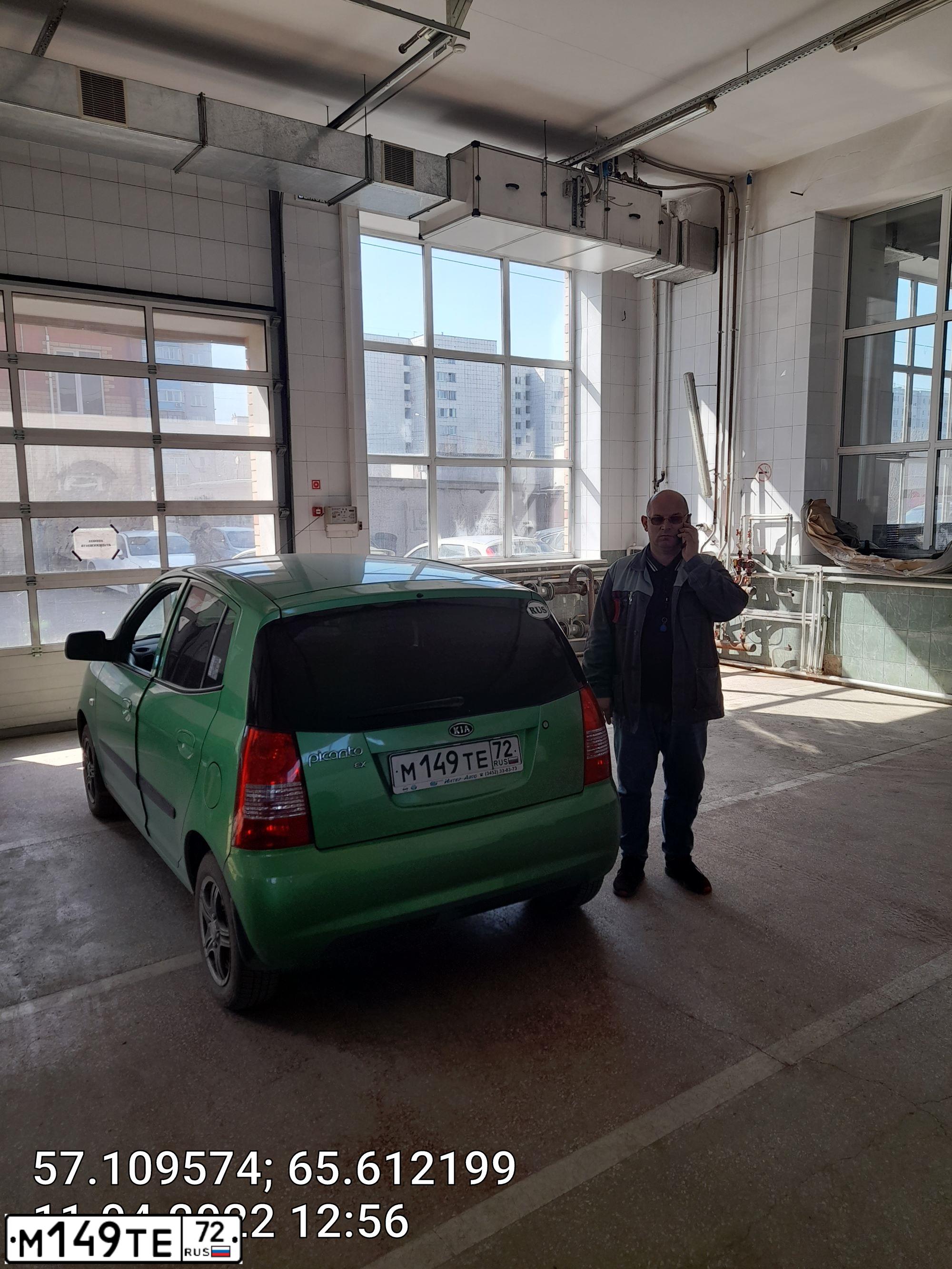 Фото автомобиля LADA 2115 SAMARA, 2004 — госномер О805ОО64. Цвет: СЕРО-ЗЕЛЕНЫЙ