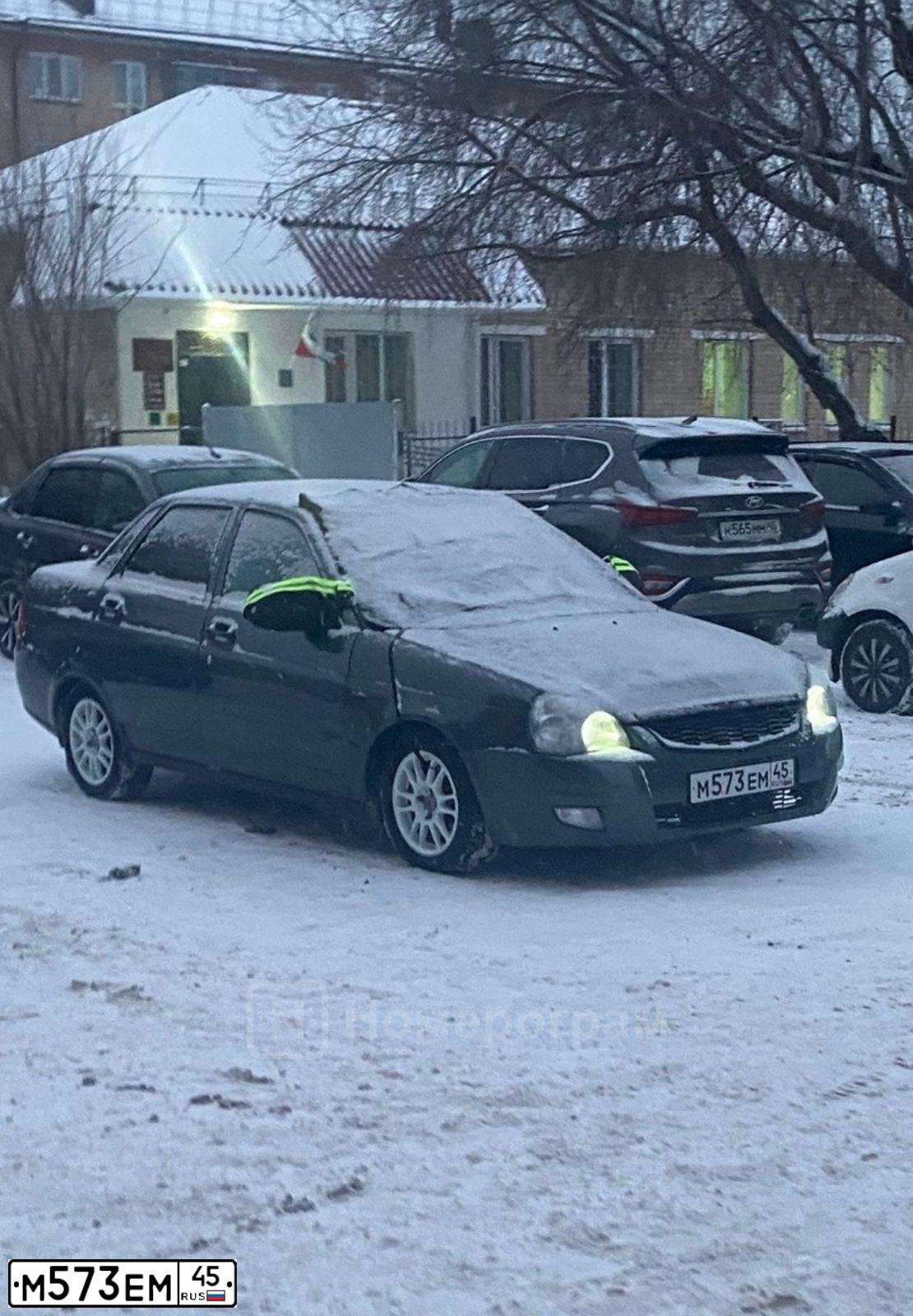Фото автомобиля LADA 2170 PRIORA, 2008 — госномер М573ЕМ45. Цвет: СЕРО-СИНЕ-ЗЕЛЕНЫЙ