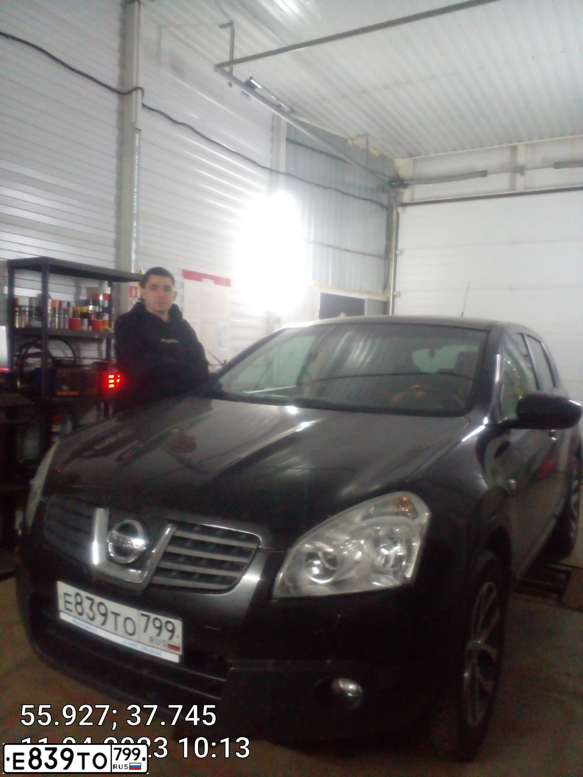 Фото автомобиля NISSAN QASHQAI, 2008 — госномер О756ОО190. Цвет: ЧЕРНЫЙ