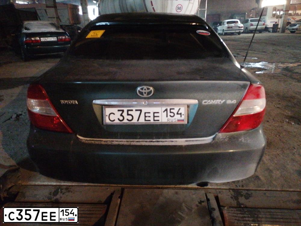Фото автомобиля TOYOTA CAMRY, 2002 — госномер С357ЕЕ154. Цвет: ЗЕЛЕНЫЙ